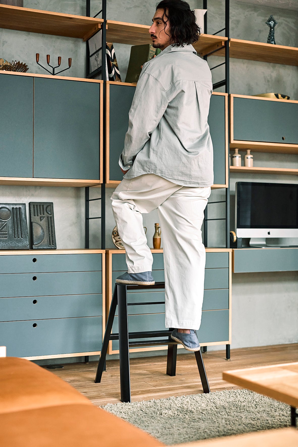 lucano step ladder 2-step BLACK