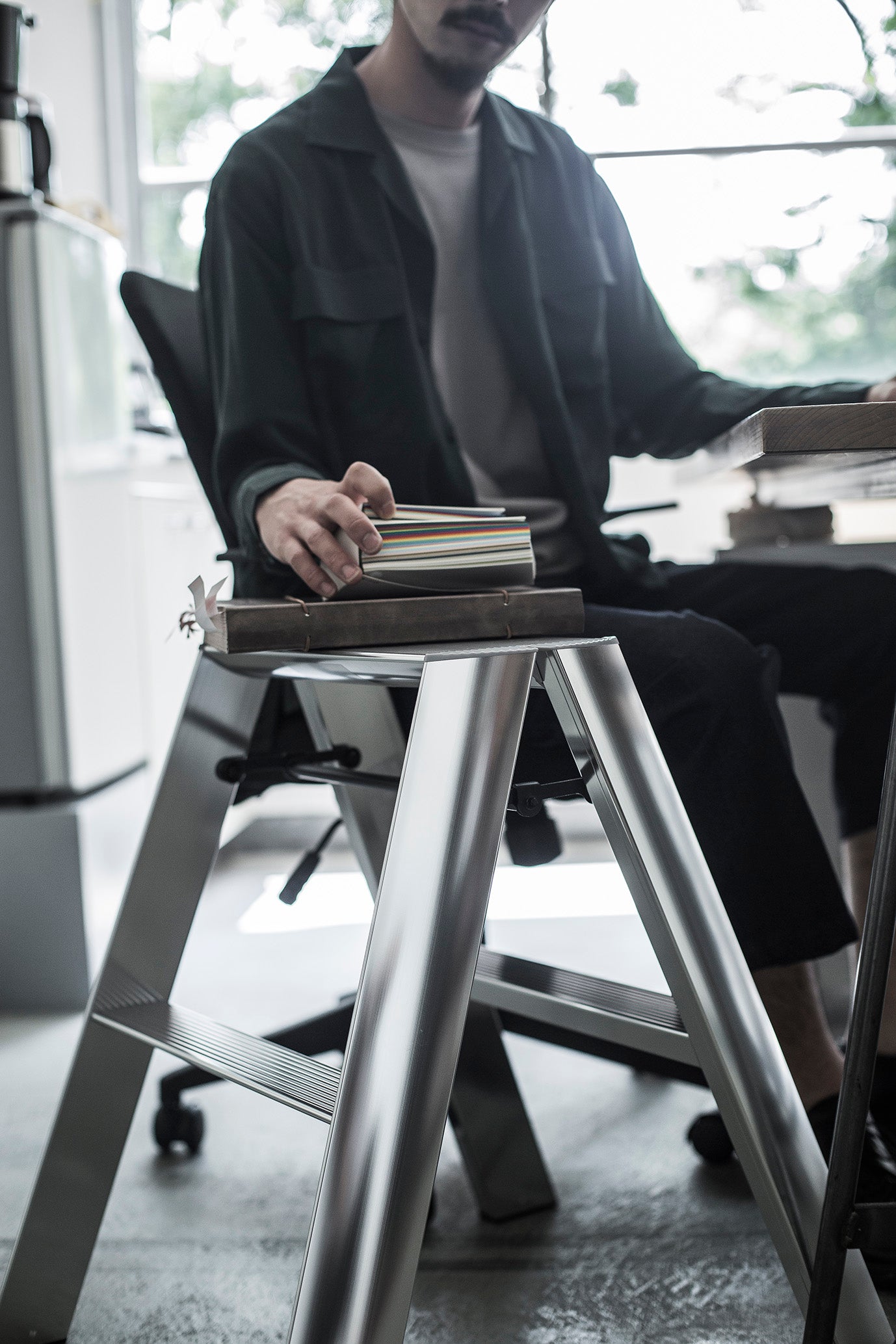 lucano premium step ladder 2-step SILVER