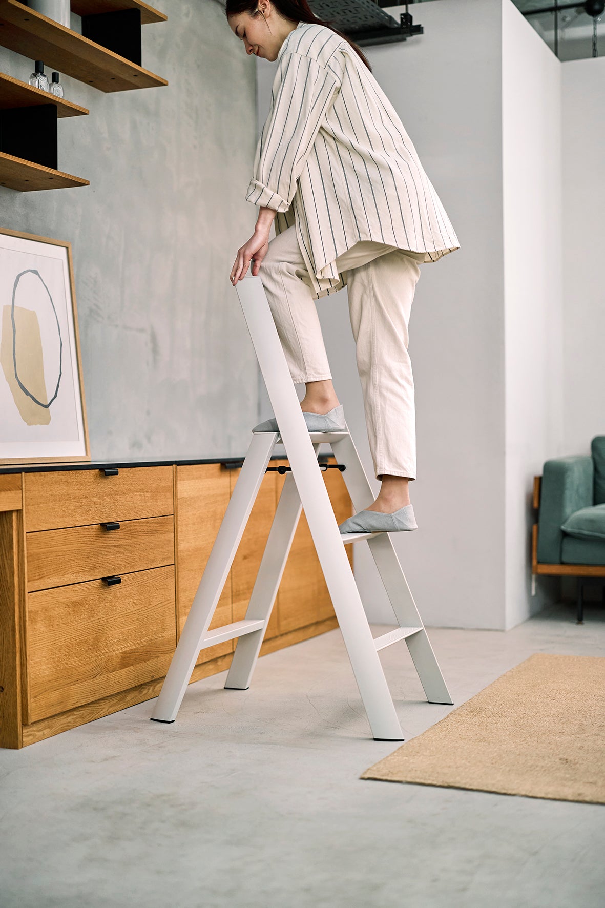 lucano step ladder 3-step CRYSTAL GRAY